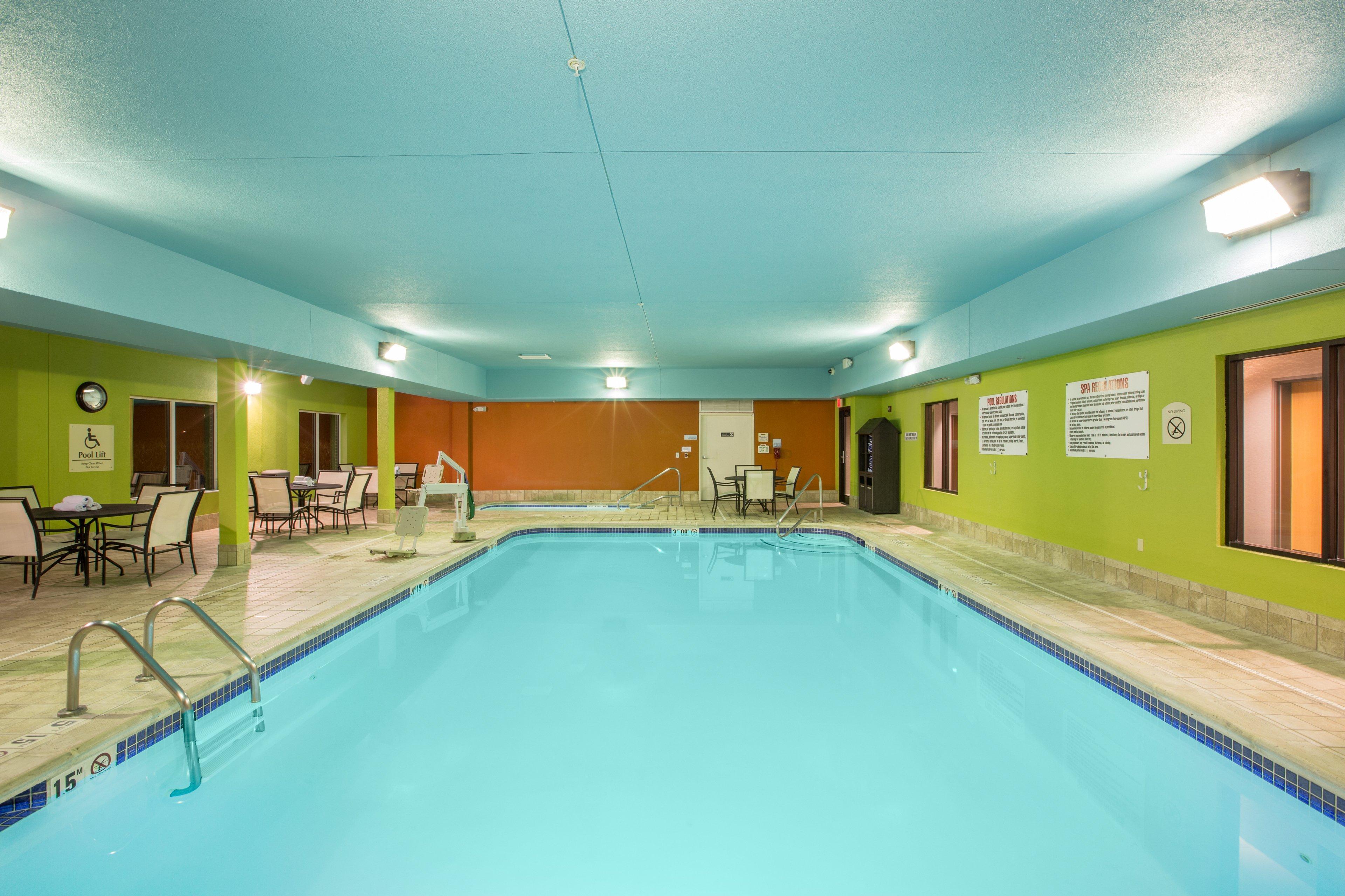 Holiday Inn Express Hastings By Ihg Ngoại thất bức ảnh